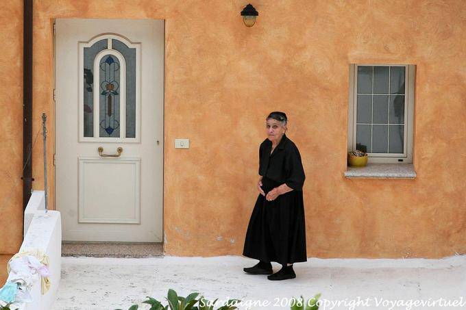 Dorgali Sardinian look - Sardinia