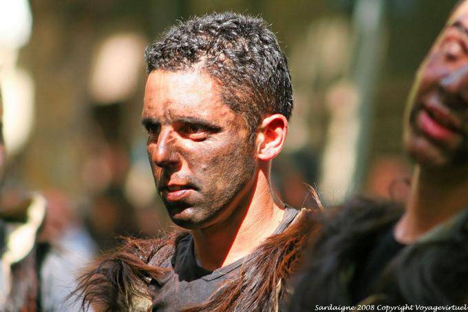 Nuoro, Festa del Redentore, Mamutzones Antigos Samugheo wait - Sardinia