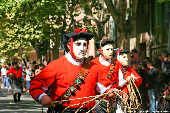 Nuoro, Festa del Redentore, Maschere Mamoiada victim search - Sardinia