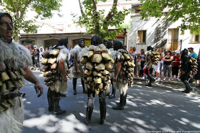 Nuoro, Festa del Redentore, Sonaggiaose Surzu Ortueri, bells kilo - Sardinia