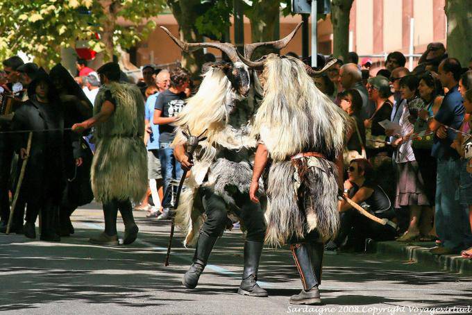Nuoro, Festa del Redentore, sos Merdules Bezzos of Otzana - Sardinia