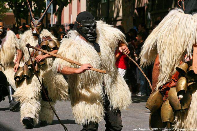 Nuoro, Festa del Redentore, sos Merdules Bezzos of Otzana, leaves and whip - Sardinia
