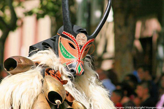 Nuoro, Festa del Redentore, sos Merdules Bezzos of Otzana horned map - Sardinia