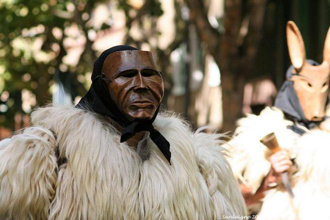 Nuoro, Festa del Redentore, sos Merdules Bezzos of Otzana, trismus - Sardinia