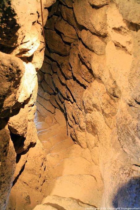 Nuraghe Santu Antine, serpentine staircase - Sardinia