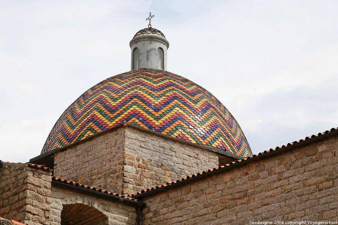Olbia, San Paolo Apostolo, Maiolicata dome - Sardinia