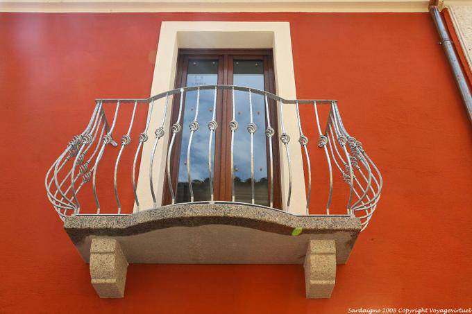 Olbia, via Piccola, balcony window - Sardinia