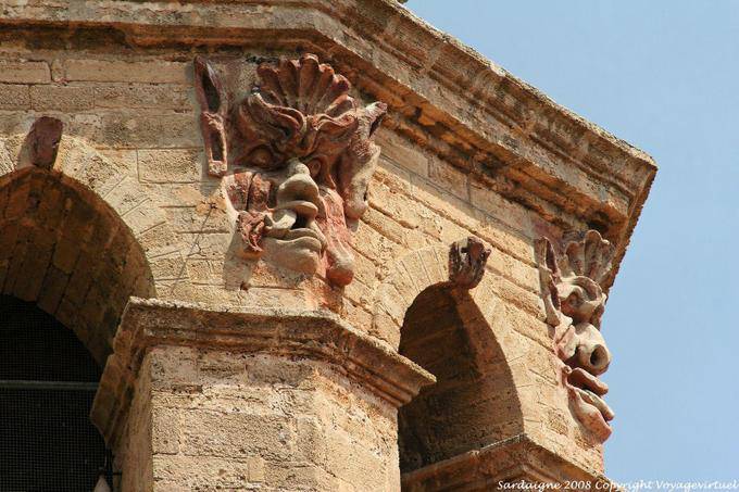 Monstrous head carved in a corner, Cathedral of Santa Maria, Oristano - Sardinia