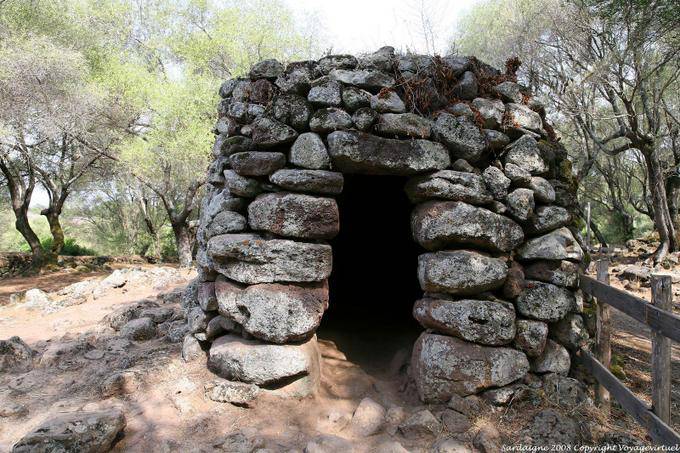 Santa Cristina, stone entrance of the nuraghe - Sardinia