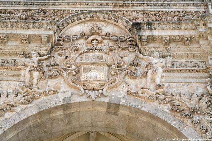 Sassari, Cathedral of San Nicola, above the porch, Fiat Pax - Sardinia
