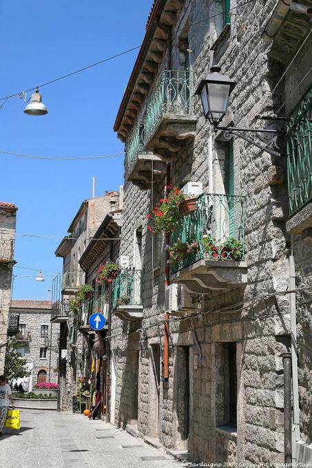 Tempio Pausania, facades characteristics via Amsicora - Sardinia