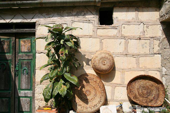 Tinnura, woven baskets vegetable fiber asphodel - Sardinia