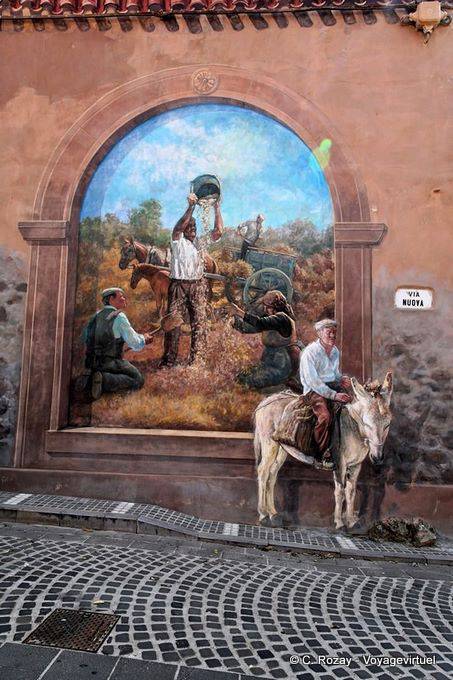 Tinnura, the separation of the wheat and the tares, Via Nuova, murals - Sardinia