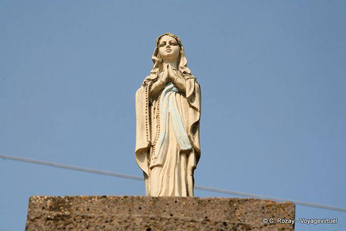 Tinnura, a statue of the Virgin - Sardinia