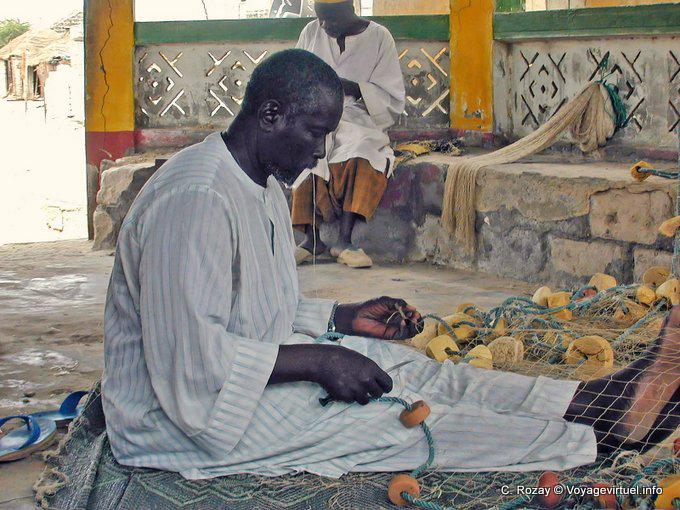 Mending nets, Sine-Saloum - Senegal