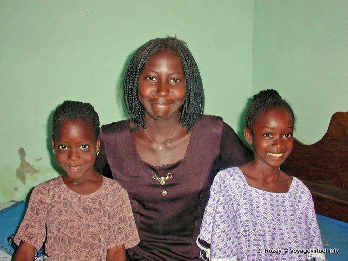 Portrait of children in the family with our friend Meriem, Foundiougne - Senegal