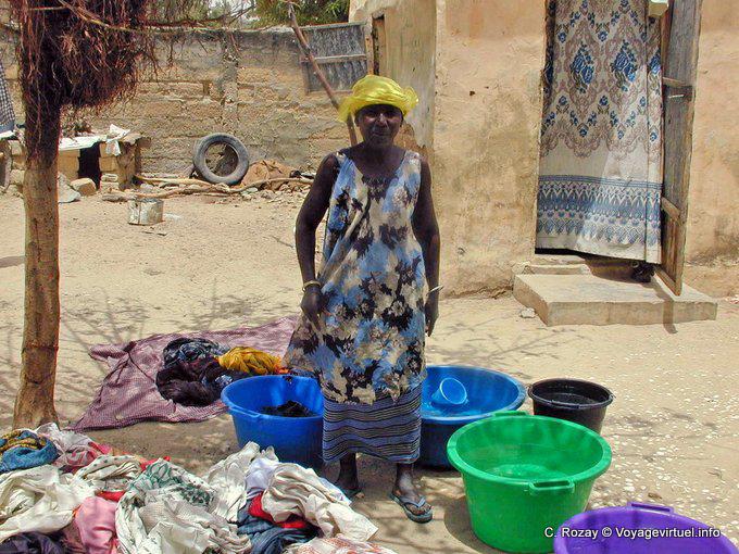 Portrait of a washerwoman - Senegal