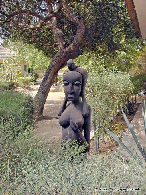 Wood head topless (sculpture) - Senegal