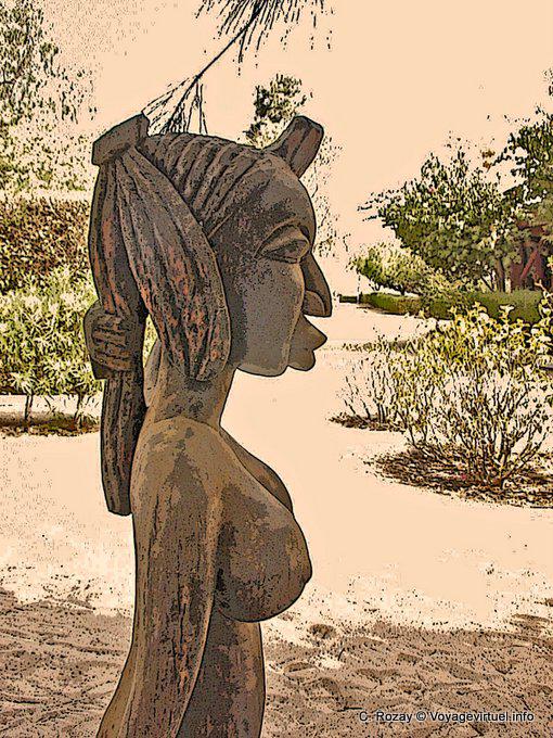 Wooden female head, sculpture - Senegal