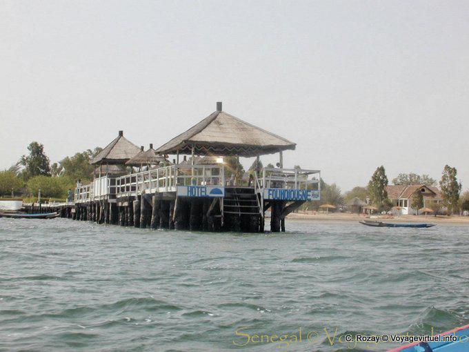 The distance by canoe from the pontoon of the hotel Foundiougne - Senegal