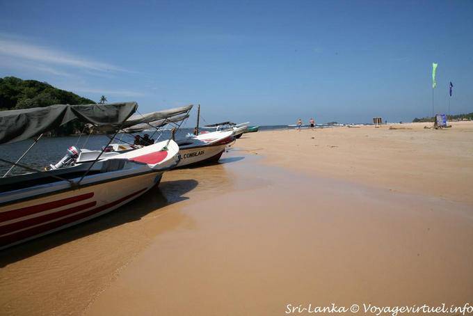 Boats on the beach in Beruwela - Sri Lanka Ceylon