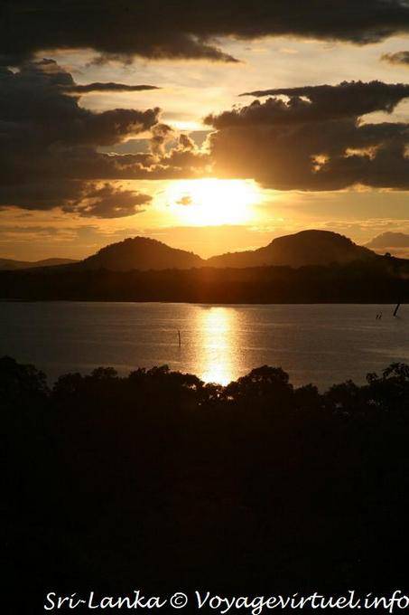 Sunset on the lake seen from the Heritance Kandalama Hotel, Dambulla - Sri Lanka Ceylon