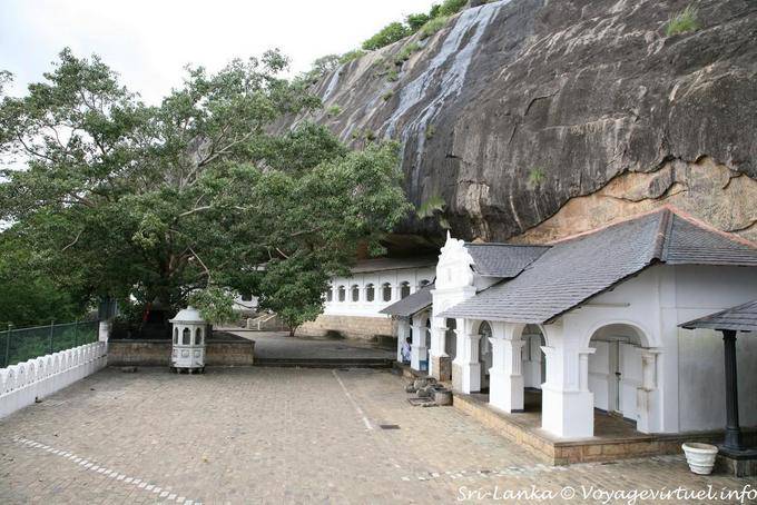 Under the rock, buildings Vihara Maha Raja, Dambulla - Sri Lanka Ceylon
