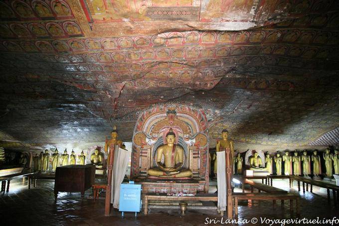 Panorama Cave Maha Viharaya Alut, Dambulla Cave Temple - Sri Lanka Ceylon