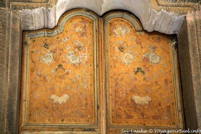 Door painted with typical local architecture of Kandy Temple of the Tooth, Kandy - Sri Lanka Ceylon