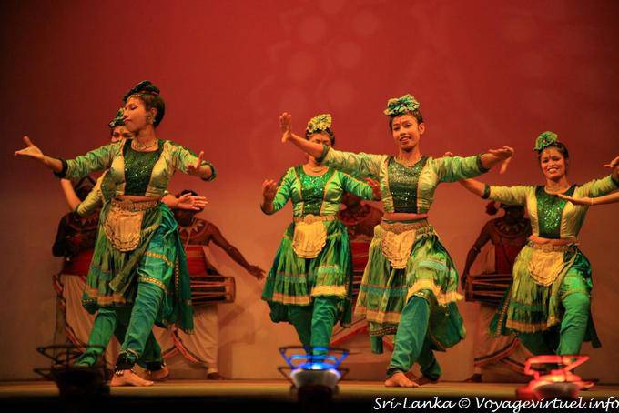 Kandienne folk dance show, Kandy - Sri Lanka Ceylon