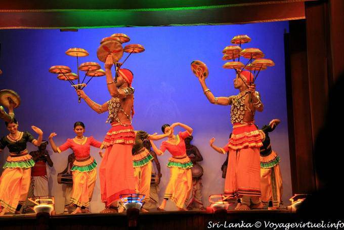 Apotheosis of the dance accompanied by juggling, Kandy - Sri Lanka Ceylon