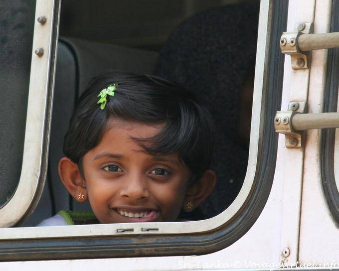 Gamine the bus window, Matale - Sri Lanka Ceylon