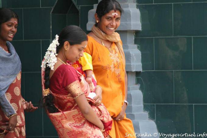 Women at the exit of prayer in Tamil temple, Matale - Sri Lanka Ceylon