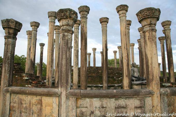 Vadatage forest of columns, Temple Medirigiriya - Sri Lanka Ceylon
