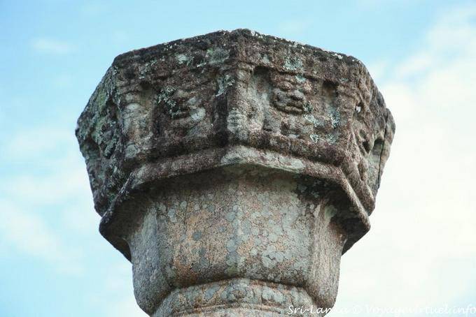 Close-up on the top of a column and its ornaments, Medirigiriya - Sri Lanka Ceylon