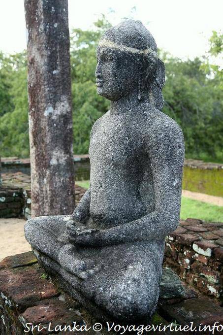 Former Mudra Buddha in meditation, Medirigiriya - Sri Lanka Ceylon