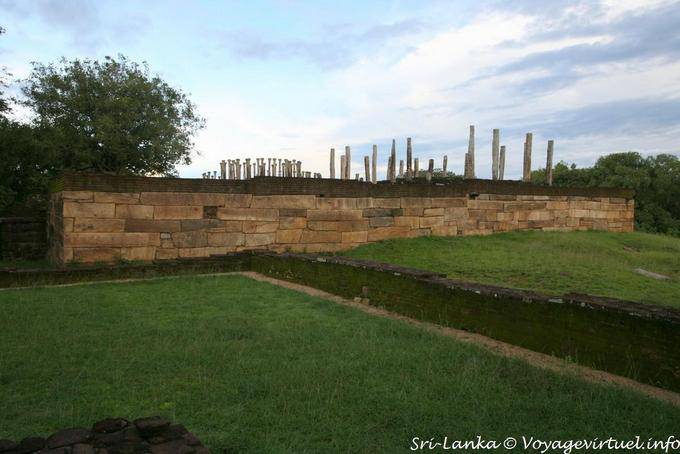 Retaining wall of the terrace of vatadagaya, Medirigiriya - Sri Lanka Ceylon