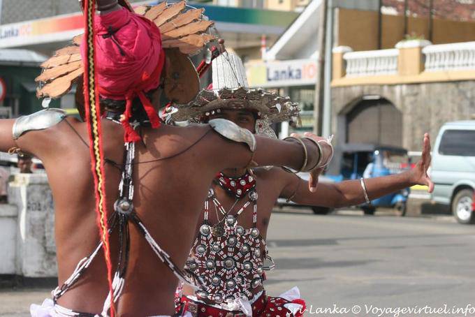 Dancers face-to-face during a religious event, Nuwara Eliya - Sri Lanka Ceylon