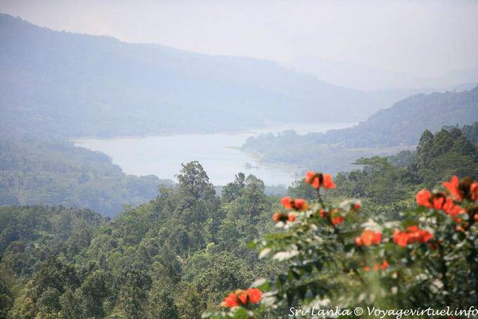 View of the Kotmale Reservoir, Tea Road, Nuwara Eliya - Sri Lanka Ceylon