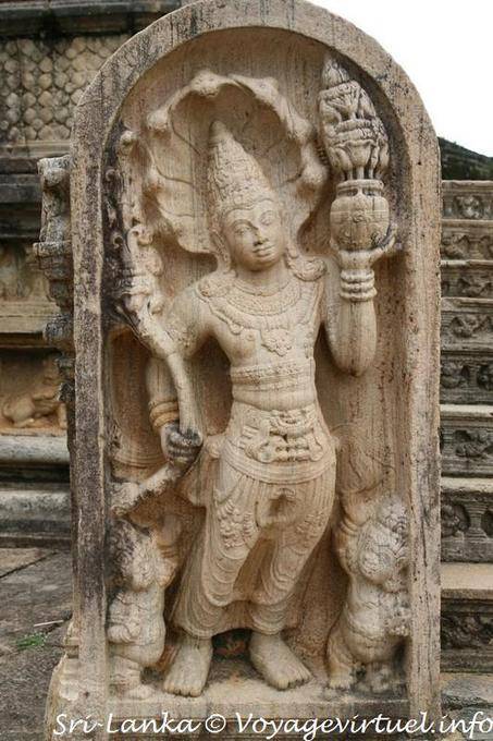 Sculpture in a niche Polonnaruwa Vatadage entries - Sri Lanka Ceylon