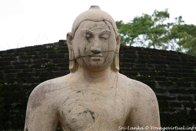 Bust of a Buddha from the upper platform Vatadage, Polonnaruwa - Sri Lanka Ceylon
