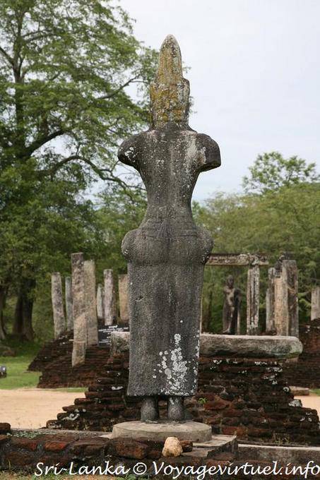 Statue back view to the Terrace of the Tooth, Polonnaruwa - Sri Lanka Ceylon