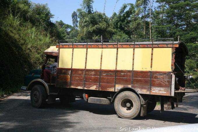 Truck struggling in a corner, Avissawella-Hatton-Nuwara Eliya Highway - Sri Lanka Ceylon