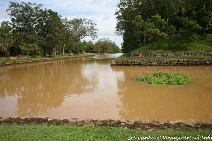 The Protector ditches access to the gardens of Sigiriya - Sri Lanka Ceylon