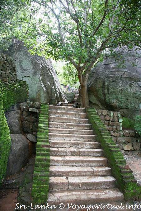Sigiriya, balls stairs between rocks at the foot of the rock - Sri Lanka Ceylon