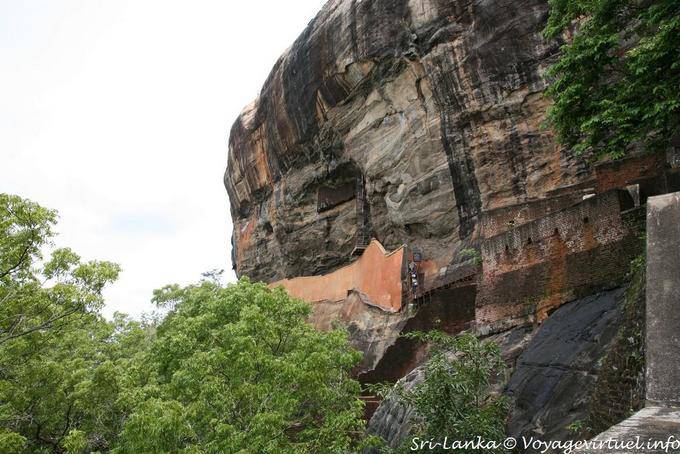 View mirror wall along the cliff, Sigiriya - Sri Lanka Ceylon