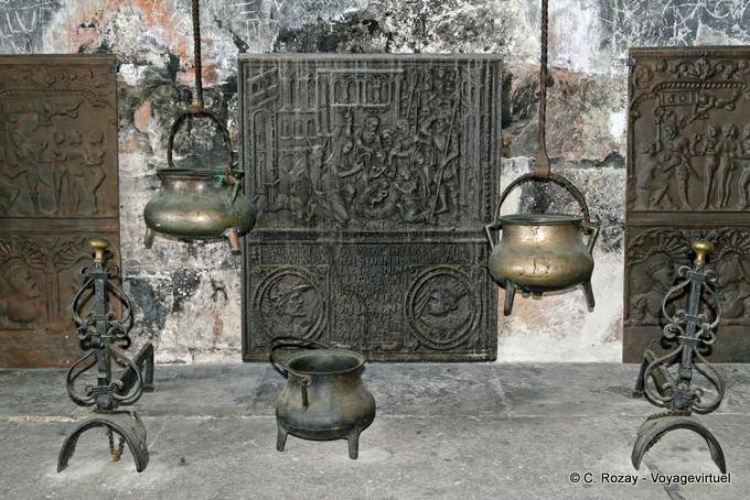 Plates Chillon Castle fireplaces - Switzerland