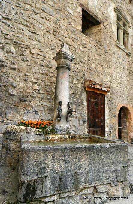 Fountain, Chateau de Chillon, Montreux - Switzerland