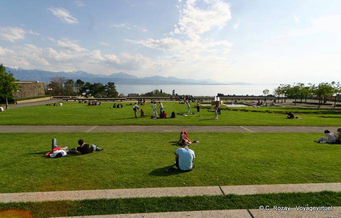 Montbenon facing the lake, Lausanne - Switzerland