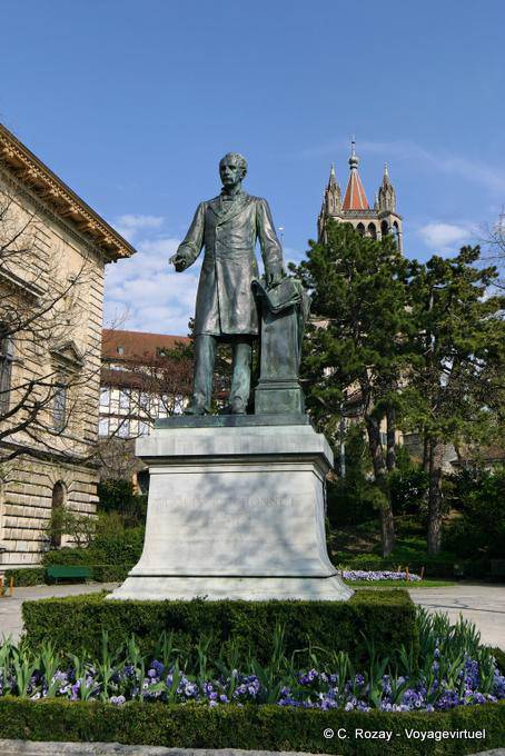 Ruchonnet Louis, nicknamed the Grand Louis, bronze statue of Alfred Lanz, place Madeleine, Lausanne - Switzerland